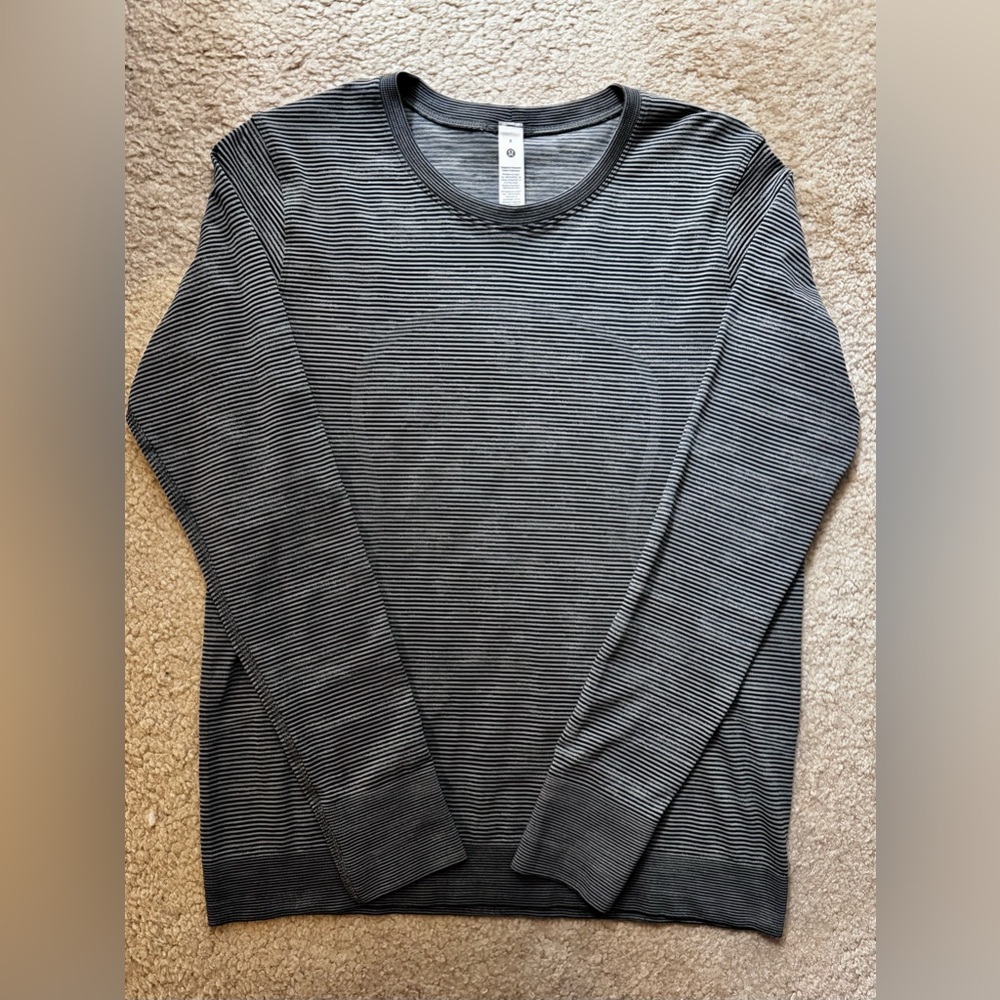 Lululemon Black and Gray Striped Long Sleeve Relaxed Swiftly